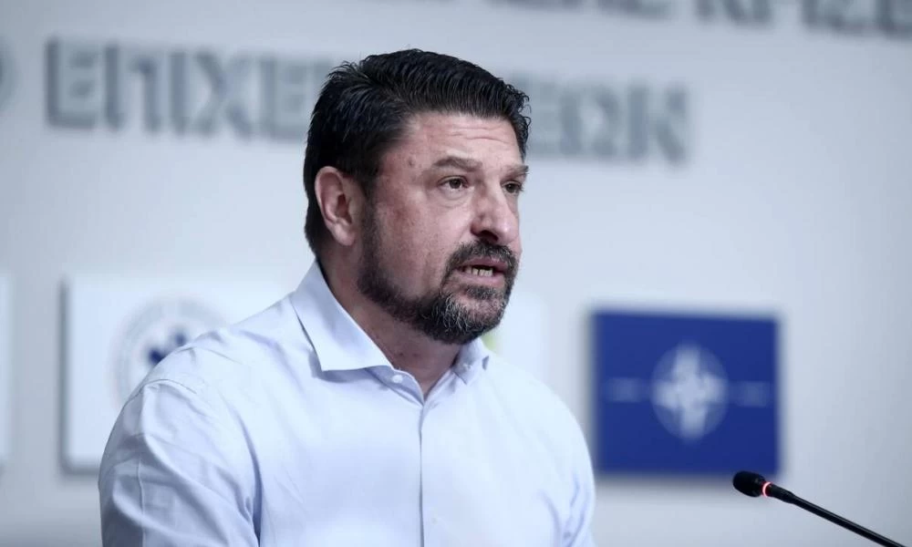 Έκτακτη ενημέρωση από τον Νίκο Χαρδαλιά στις 19:00– Φόβοι για την ''έκρηξη'' των κρουσμάτων
